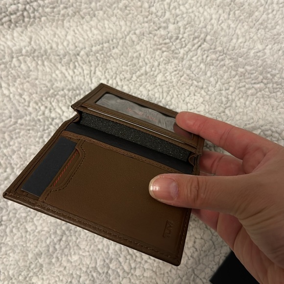New Tumi Brown Men Leather Wallet / Gusseted Card Case / Card Holder with Box - Picture 5 of 5